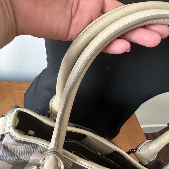 Burberry Smoked Check Pattern tote crossbody bag - Picture 6 of 8